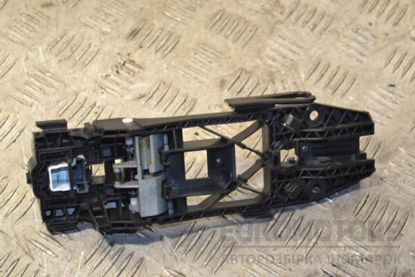 Кронштейн ручки дверей передньої правої Audi A3 (8V) 2013-2020 8V0839885 154680 - 2