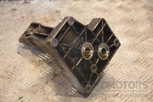 Кронштейн двигуна лівий BMW X5 4.4 32V (E53) 2000-2007 1745741 165872 - 2