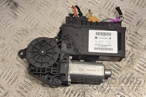 Моторчик склопідіймача передній правий VW Touareg 2002-2010 3D1959792E 166306 - 2