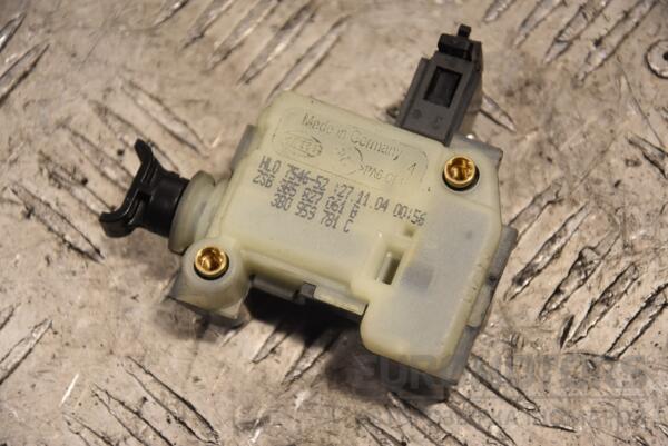 Активатор замка багажника VW Touareg 2002-2010 3B0959781C 166319 - 2