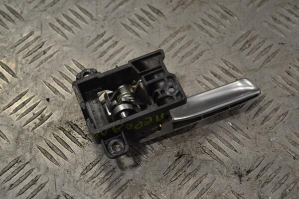 Ручка двери внутренняя правая Kia Venga 2010 826201P000 157739 - 2