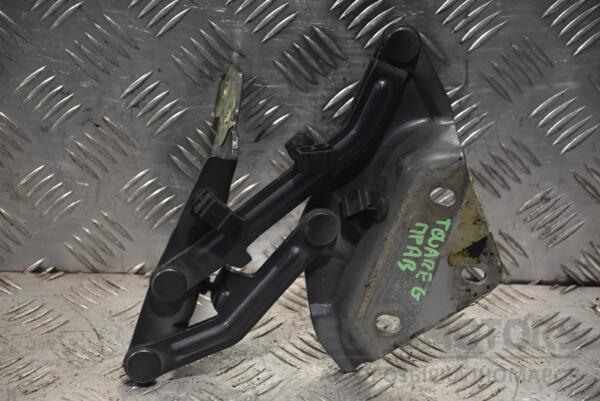 Петля капота правая VW Touareg 2002-2010 7L6823302 167631 - 2