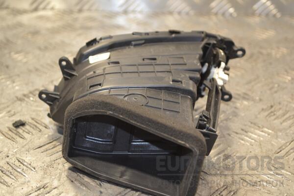 Дефлектор повітряний центральний правий Hyundai i30 2012-2017 97420A6000 158582 - 2