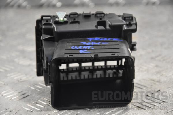 Дефлектор воздушный центральный правый Renault Trafic 2014 168504 - 2