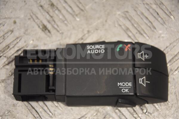 Підрульовий перемикач магнітоли Opel Vivaro 2014 255522448R 168733  euromotors.com.ua