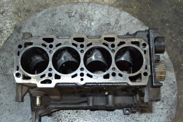 Блок двигателя Opel Vectra 1.9cdti (C) 2002-2008 55182303 171326 - 5