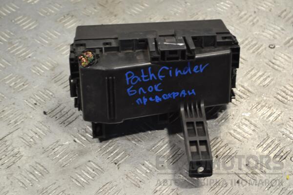 Блок запобіжників Nissan Pathfinder 2004-2015 2438351E01 171389 - 2