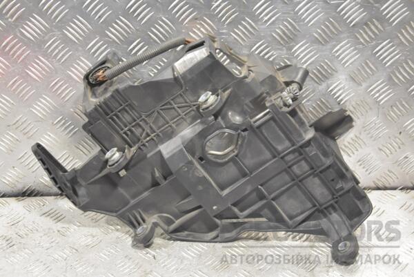 Кронштейн фари лівий -07 VW Touareg 2002-2010 7L6941613C 180657 - 2