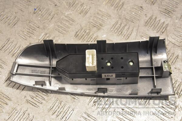 Кнопка склопідіймача передні праві Kia Sportage 2004-2010 182892 - 2