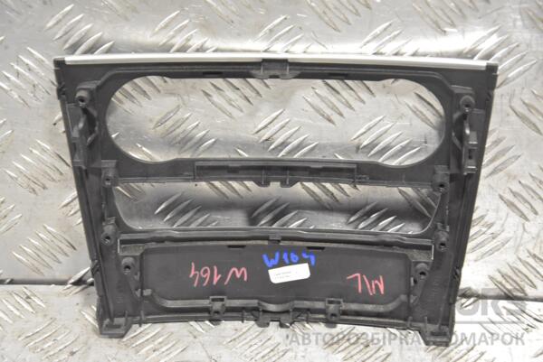 Накладка на торпедо центральна Mercedes M-Class (W164) 2005-2011 A1646804417 183504 - 2