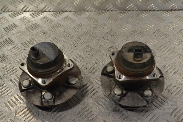 Ступиця задня з ABS Toyota Prius (XW20) 2003-2009 8954420010 176398 - 2