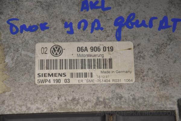 Блок управления двигателем VW Golf 1.6 8V (IV) 1997-2003 06A906019 186520 - 2