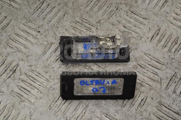 Плафон подсветки номера Skoda Octavia (A7) 2013 5N0943021A 177408