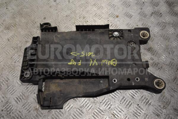 Подставка аккумулятора BMW X1 (F48) 2015 7641797 204047  euromotors.com.ua