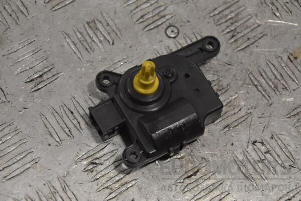Шаговый двигатель печки Kia Ceed 2007-2012 D332AG7AA 204643 - 2