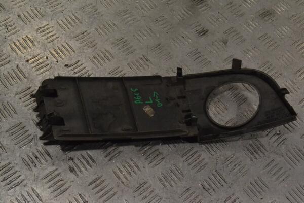 Решітка переднього бампера ліва під ПТФ 01- (дефект) Audi A6 (C5) 1997-2004 4B0807681T 191861 - 2