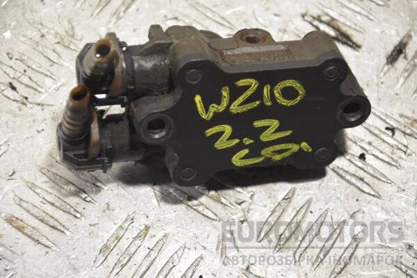 Насос подкачки топлива механ Mercedes E-class 2.2cdi (W210) 1995-2002 0440020003 209677 - 2
