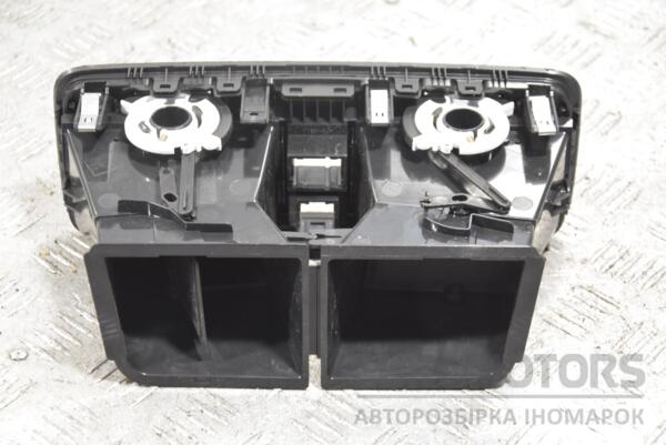 Дефлектор воздушный центральный Skoda Yeti 2009 5L0820951 221465 - 2
