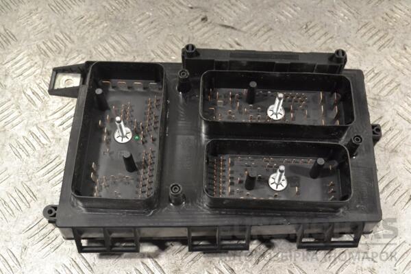 Блок предохранителей Opel Astra (H) 2004-2010 13268307 196270 - 2
