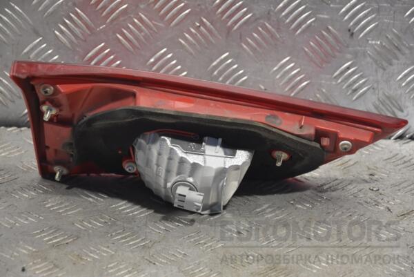 Ліхтар правий внутрішній універсал Toyota Auris (E18) 2012 8158102450 224610 - 2