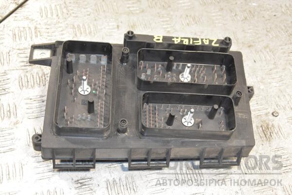 Блок запобіжників Opel Zafira (B) 2005-2011 13206754 224748 - 2