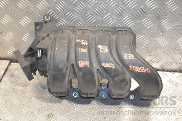 Коллектор впускной пластик 04- Toyota Corolla 1.6 16V (E12) 2001-2006 2900311749 225061 - 2