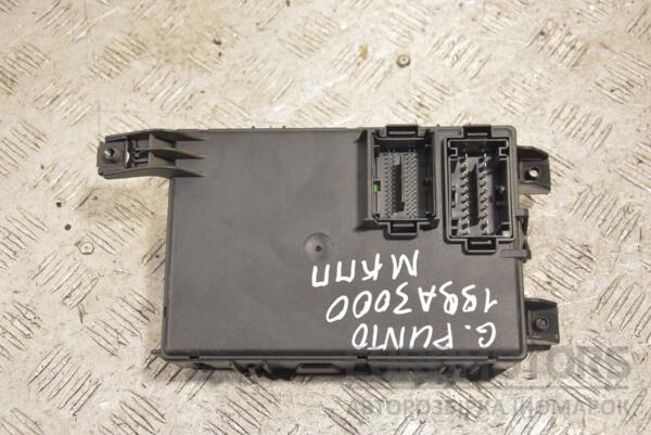 Блок запобіжників Fiat Grande Punto 2005 517954300 225779 - 2