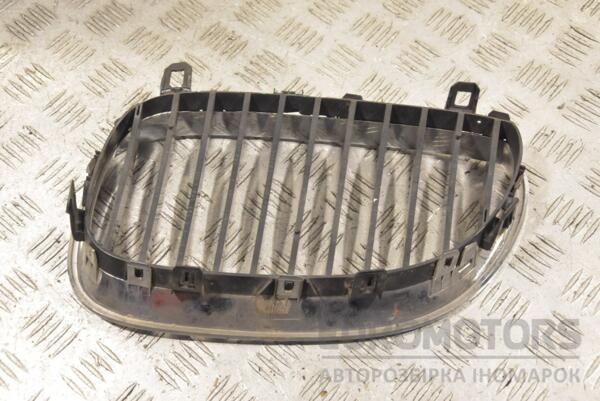 Решітка радіатора права (дефект) BMW 5 (E60/E61) 2003-2010 51137065702 228375 - 2