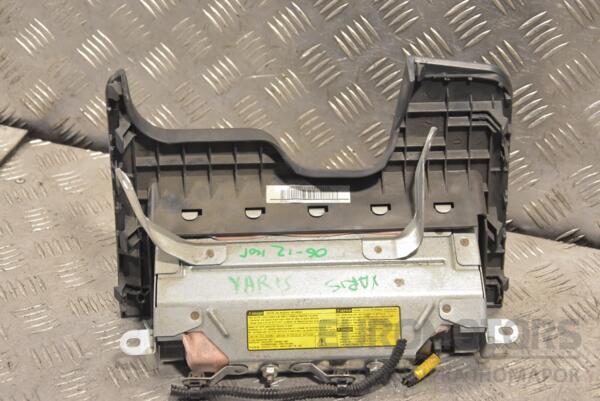 Подушка безпеки ліва для ніг Airbag Toyota Yaris 2006-2011 305477010FKA 242435 - 2