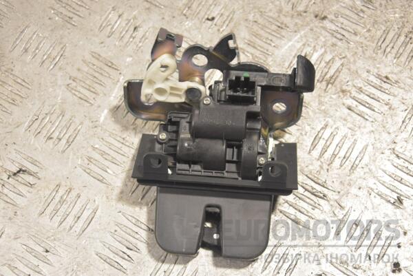 Замок крышки багажника электр 4 пина Skoda Rapid 2013 8R0827505A 242941 - 2