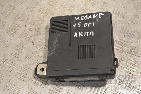 Блок запобіжників Renault Megane (II) 2003-2009 8200306032B 244386 - 2