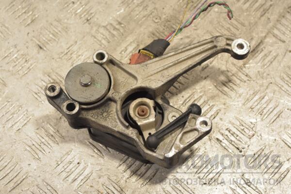 Механизм изменения длины впускного коллектора Opel Zafira 1.9cdti (B) 2005-2011 55205127 245909 - 2