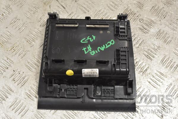 Пепельница Skoda Octavia (A7) 2013-2020 5E1863071B 246173 - 2