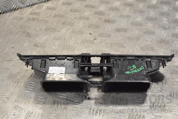 Дефлектор повітряний центральний Skoda Octavia (A7) 2013-2020 5E0820951A 246181 - 2