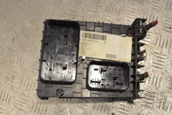 Блок предохранителей VW Caddy (III) 2004-2015 1K0937124K 247228 - 2