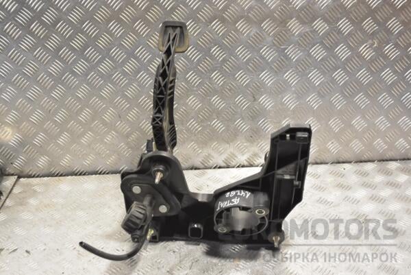 Педаль сцепления Opel Astra 1.4 Turbo 16V (J) 2009-2015 13252175 249762 - 2
