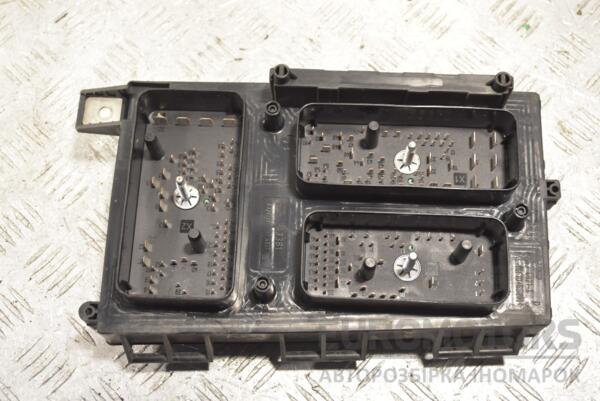 Блок предохранителей Opel Astra (H) 2004-2010 13250232 210728 - 2