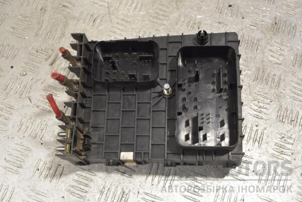 Блок запобіжників VW Golf (V) 2003-2008 1K0937124K 210875 - 2