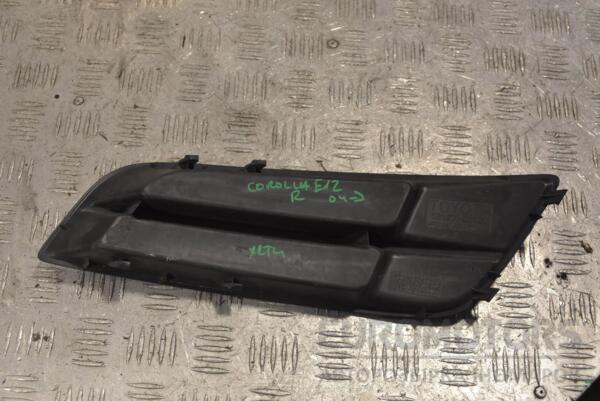 Решетка переднего бампера правая 04- Toyota Corolla (E12) 2001-2006 5212702130 211483 - 2