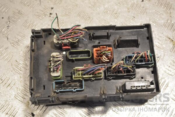 Блок предохранителей Chrysler Voyager 2000-2008 04869204AK 215902 - 2