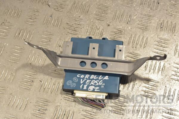 Блок электронный Toyota Corolla Verso 2004-2009 896180F020 215946 - 2