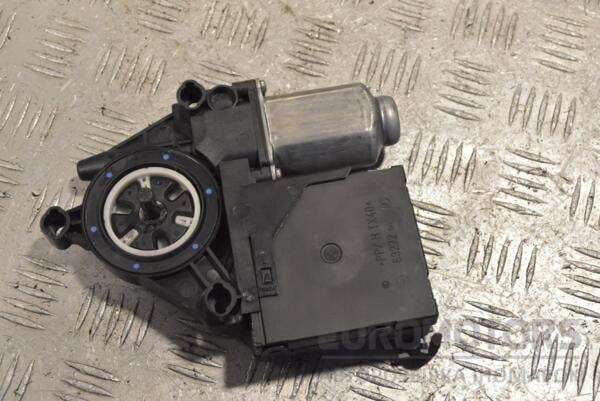 Моторчик стеклоподъемника передний правый VW Passat (B6) 2005-2010 1K0959702K 216047 - 2