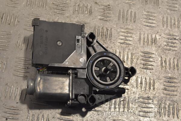 Моторчик склопідіймача передній лівий VW Passat (B6) 2005-2010 1K0959701K 216049 - 2
