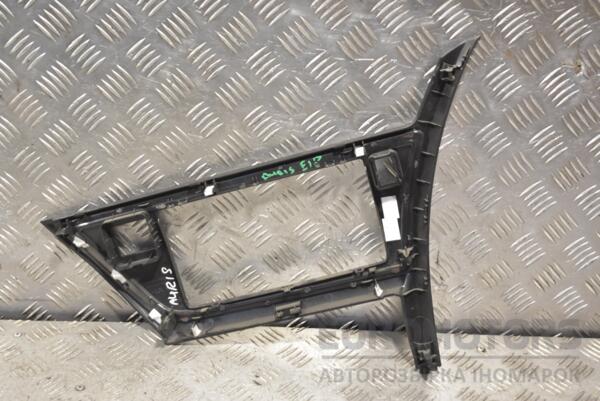 Накладка центральной консоли Toyota Auris (E18) 2012 5540502430 219126 - 2