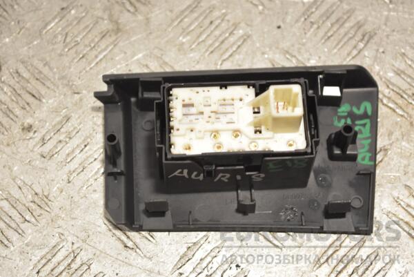 Кнопка стеклоподъемника Toyota Auris (E18) 2012 8481033120 219207 - 2
