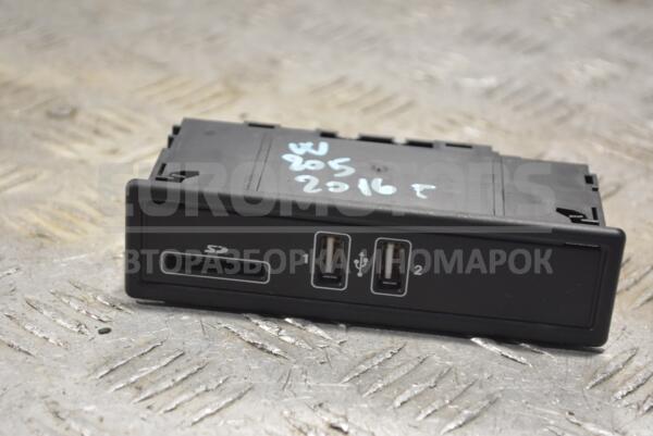 Роз'єм USB/SD Mercedes C-class (W205) 2014-2021 A2138200401 219308 euromotors.com.ua