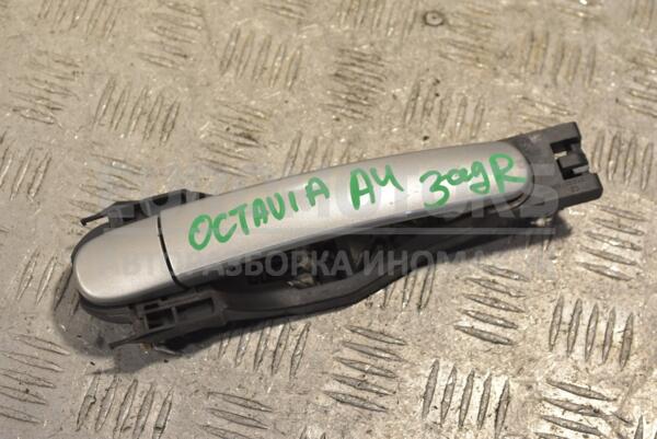 Ручка двери наружная задняя правая Skoda Octavia (A4) 1996-2010 230218 euromotors.com.ua