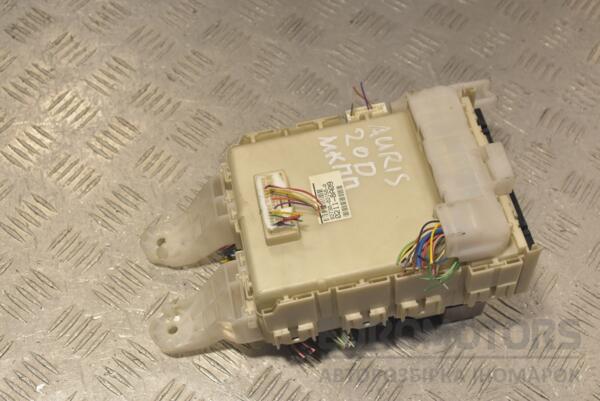 Блок запобіжників Toyota Auris (E15) 2006-2012 8273002150 236993 - 2