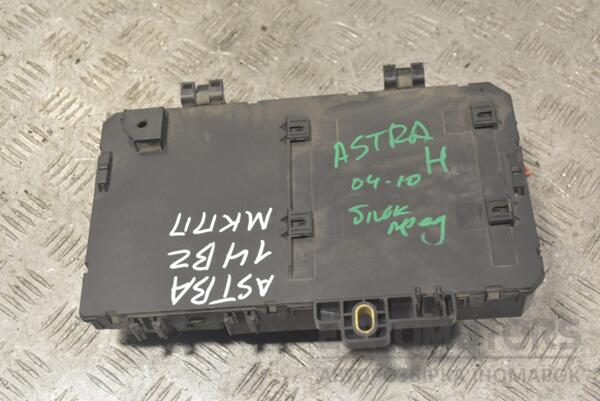 Блок запобіжників Opel Astra (H) 2004-2010 13206762 251044 - 2