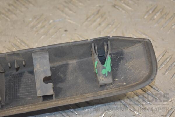 Панель підсвічування номера (дефект) Toyota Avensis (II) 2003-2008 7680105060 251874 - 3